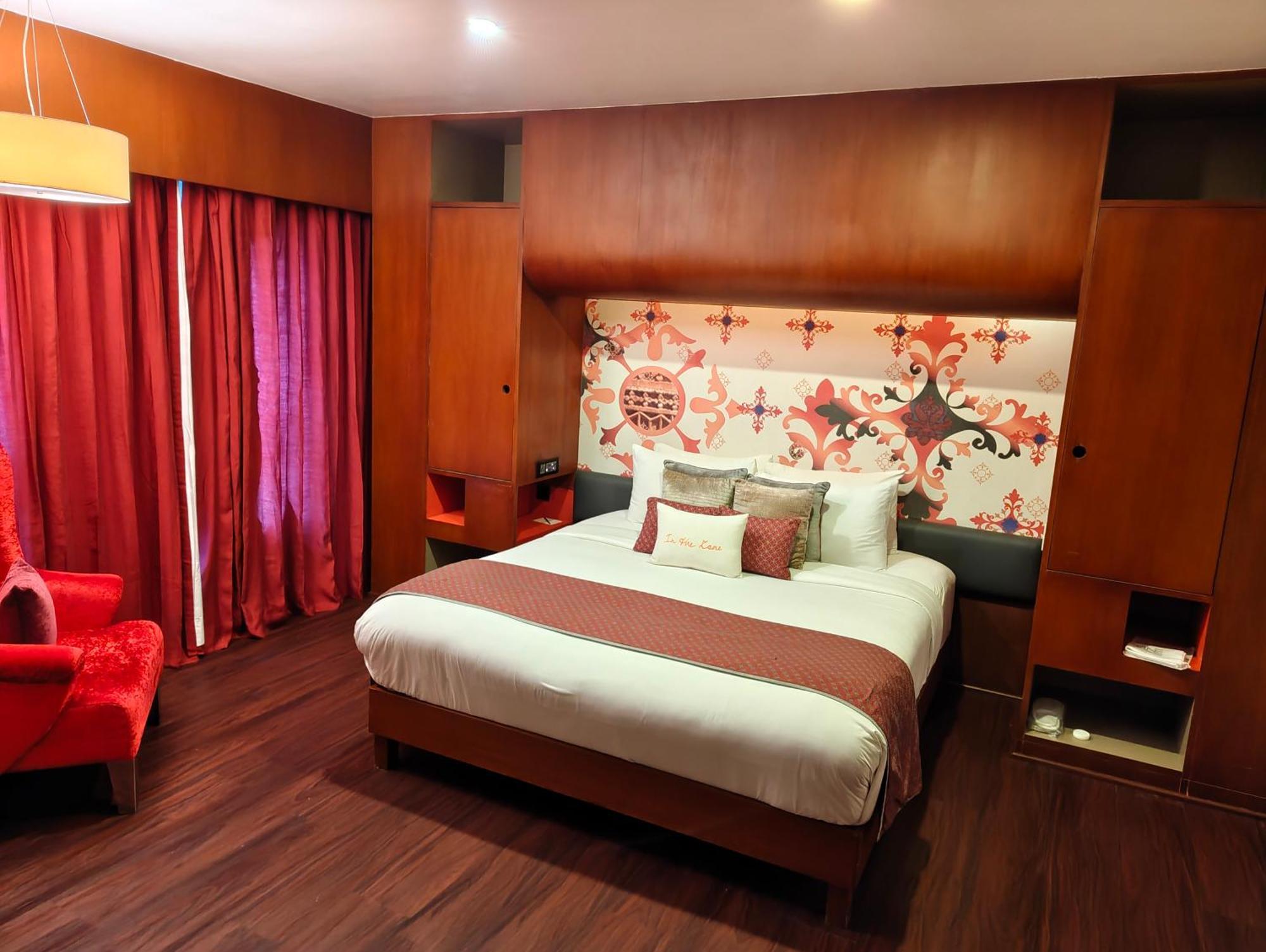 Zone By The Park, Orr, 4*